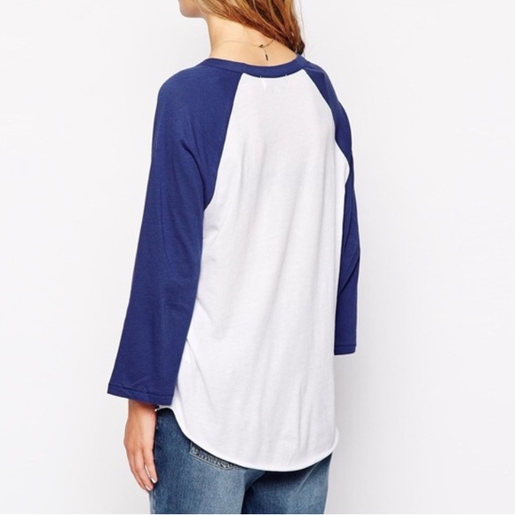 WILDFOX • Blue & White “DAISY” Baseball Tee - Picture 6 of 15